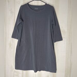 Eileen Fisher gray t shirt style dress shirt sleeve, size small‎
